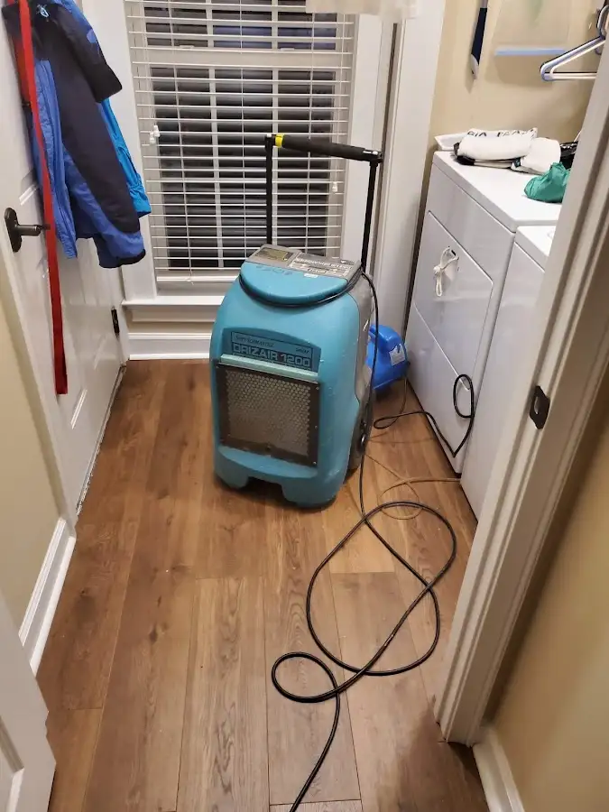 Commercial dehumidifier deployed for Crawl Space Restoration in Maumelle